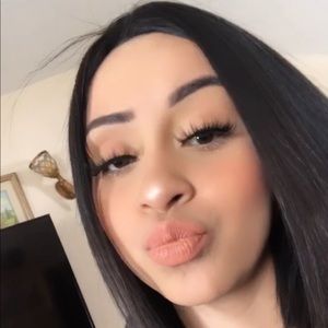 Meet your Posher, Lorena